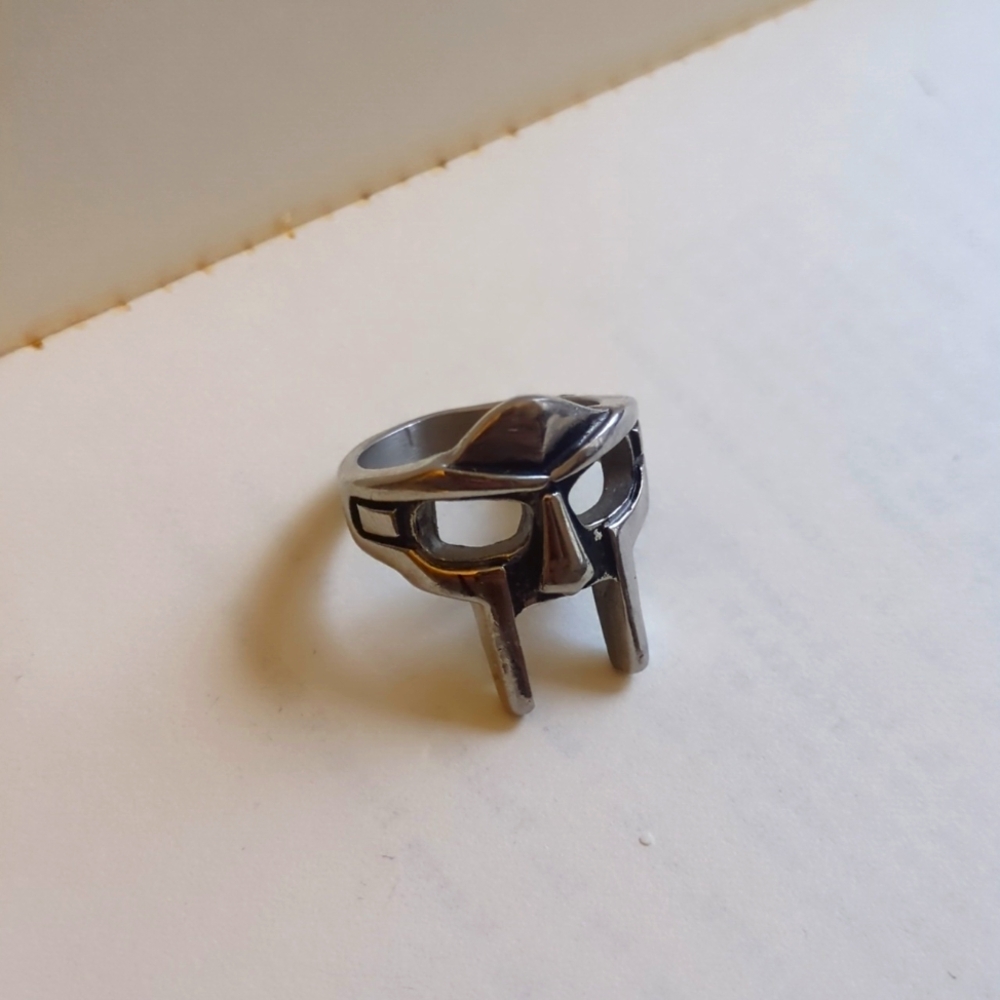 MF doom ring